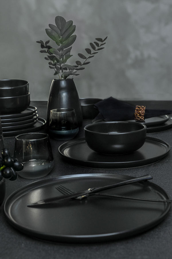 Nordic Mat Black Dinnerware Set 18 pcs - Chaplin Home