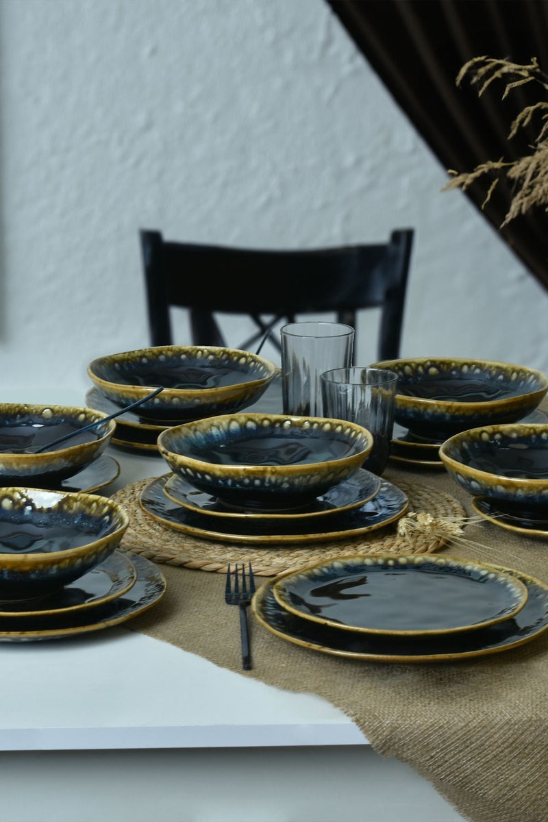 Shizen Black Organic Dinnerware Set 18 pcs - Chaplin Home