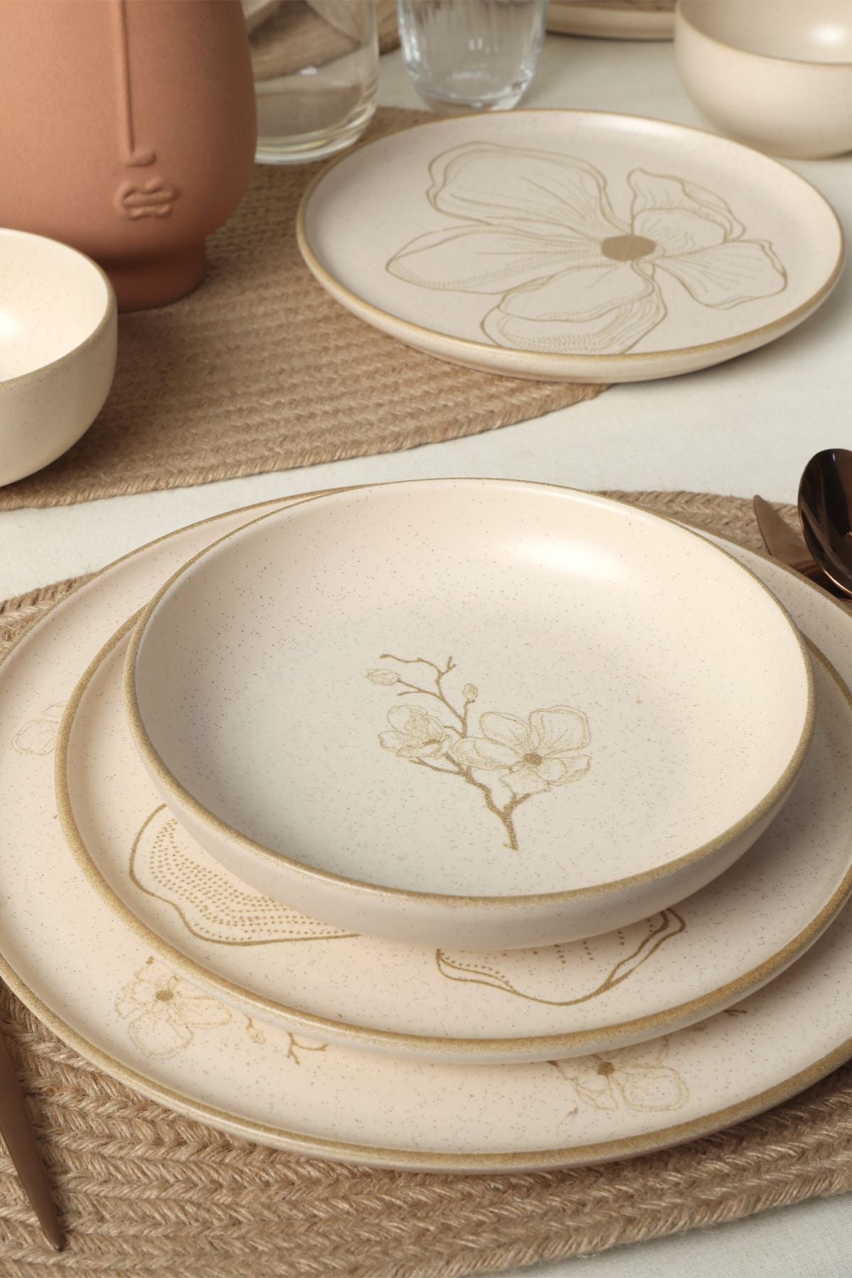 Keramika Taupe Bloom Nordic 24-Piece Dinnerware Set – Chaplin Home