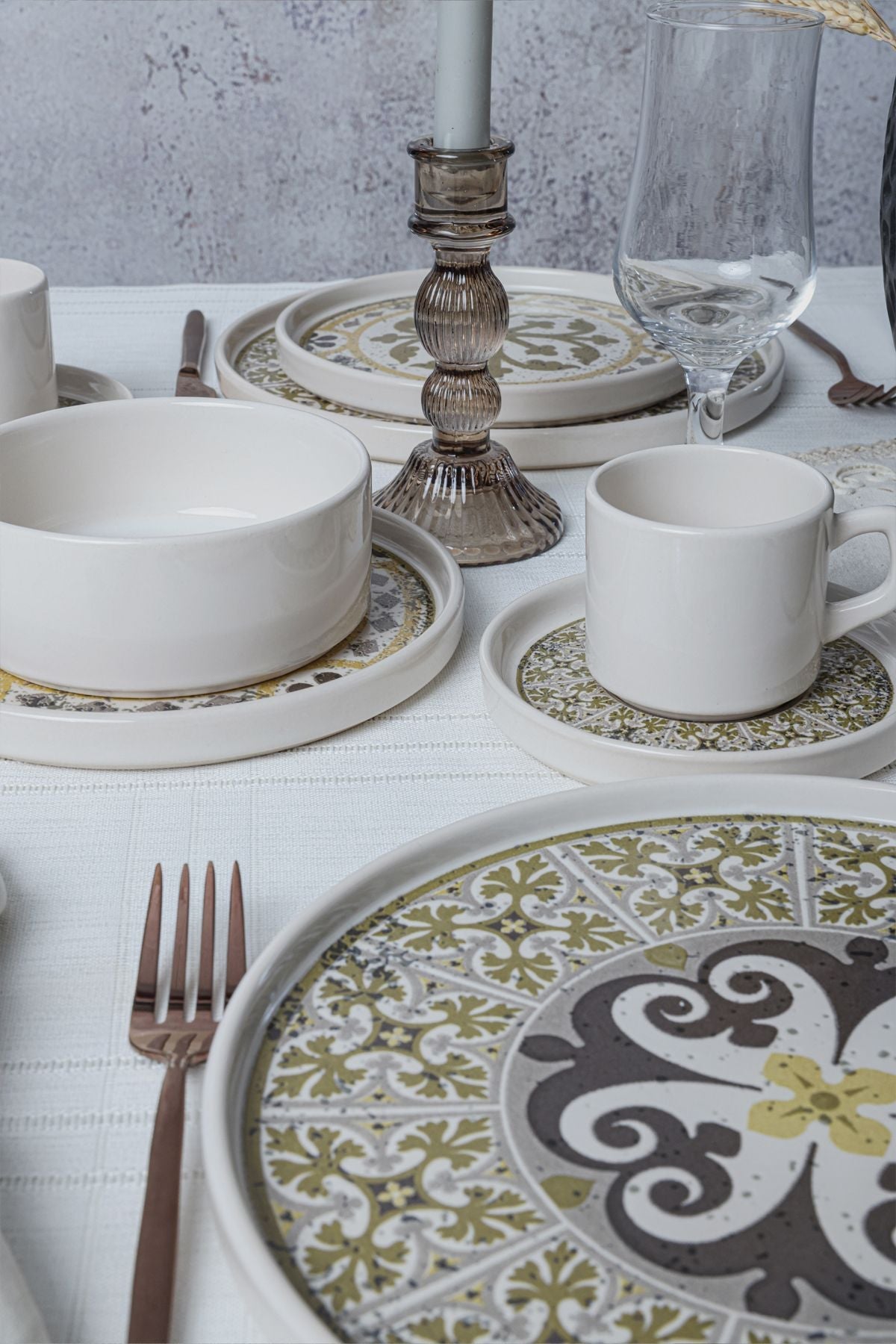 Keramika Timeless Brown Stackable 20-Piece Stoneware Set – Chaplin Home
